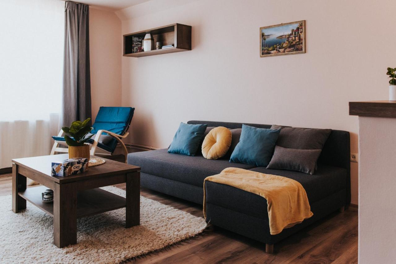 Lotus Apartman Apartment Odorheiu Secuiesc Ngoại thất bức ảnh